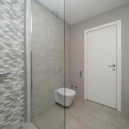 فيلة Noemia House Baška Voda