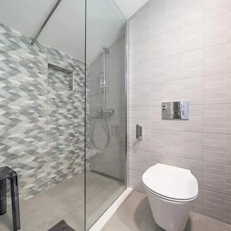 Noemia House Vila