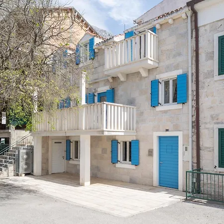 Noemia House