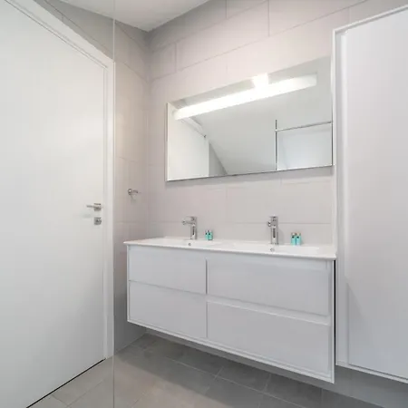 Noemia House * Baška Voda