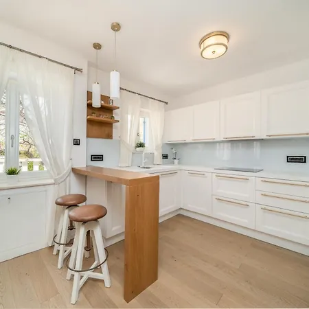 Noemia House فيلة Baška Voda