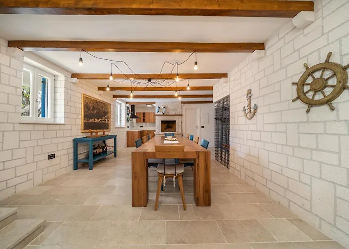 Noemia House
